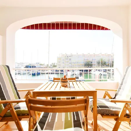 Expoholidays - Centro Almerimar Puerto Deportivo
